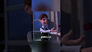 Del café a los corazones: un anciano se convierte en parte de un lío amoroso 🧓❤️🍵