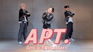 【APT.】ROSÉ & BRUNO MARS | DANCE | 白菜Diva Feat.阿獎Adam&藝臻Aaron