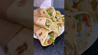 ساندويتشات سهلة وخفيفة بحشوة بزاف بنينة #like #اكسبلور #عشاءلذيذ #food #ساندويشات #وصفات#shorts