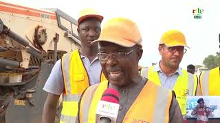 국도 4호선 공사 중: 기계 및 작업에 집중