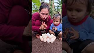 Survival Skills: SMART idea and USEFUL with Egg #shorts #bushcraft #camping #outdoors #survival