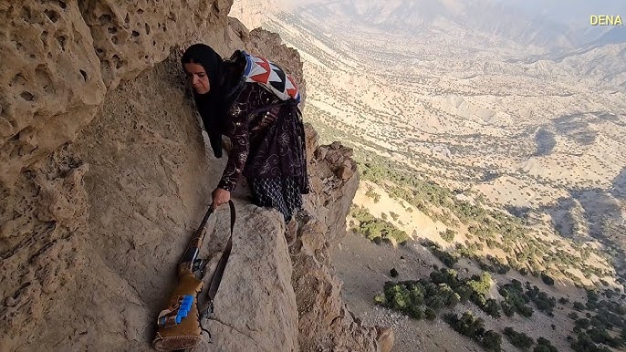 👣 🏔️Kulthum's Adventure in the Scary Cliffs: Pure Scenes from the Heart of Wild Nature🍁🏞️