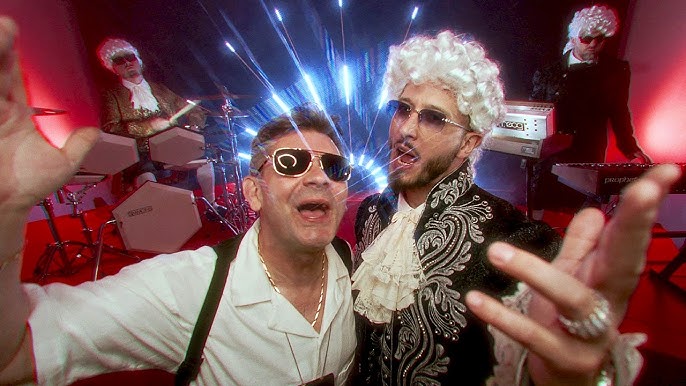 Łobuzy ft. Zenek Martyniuk - Mandacik (Oficjalny Teledysk)