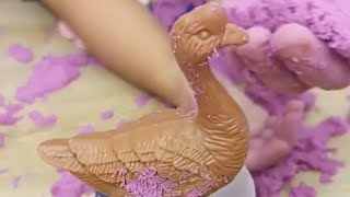 🐔 ile oyun oynadik,,besledik karnı doydu.  #viral #video #chicken #yummy #kineticsand #kids  #toys