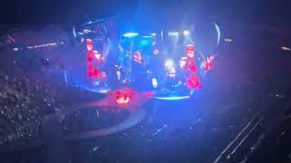 I'm in Katy Perry's concert!