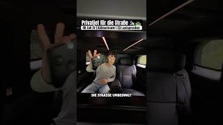Privatjet für die Straße: 48 Zoll TV