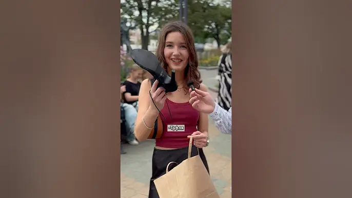 ЧТО НЕОБЫЧНОГО МОЖНО НАЙТИ В ЖЕНСКОЙ СУМОЧКЕ