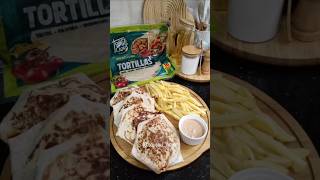 تشيز برڨر بخبز التورتيلا والصلصة بزاف ساهل وبنين #like #اكسبلور #عشاءلذيذ #food #ساندويشات #shorts