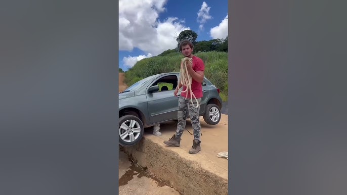 Con una gata y una cuerda podrás sacar tu auto de este gran problema 🤩 #fyp #ideas #trends