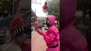 Chainsawman Kejar Pink Soldier Squid Game Yang Mencuri Gergaji Dan Kepala Chainsawman