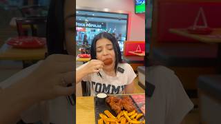 El restaurante😂😂