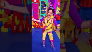 Tatiana pregunta: ¿Y tú qué haces? 🤔🎈 #shorts #lerolero