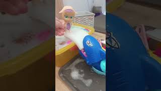 Balina 🐳 Trambolin de , Bebekler  Havuza #doll #balina #trampoline #pool #viral #baby #kids#trending