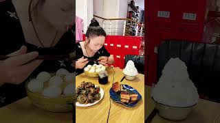 재밌는 커플 음식 장난