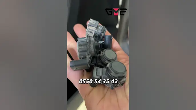 دخلت الورشة نهار الجمعة لقيت هارون حاير في مشكل التيغوان الجديد قتله نعاونك واذا صلحناها نخلصلك عشاء