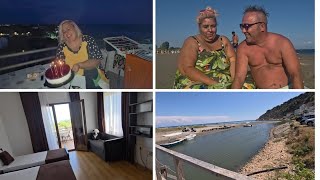 STIGLI SMO! Apartman Tour + Uvalili se u BLATO + Rođendansko IZNENAĐENJE! 🎉🌊