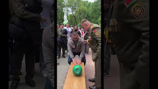 Просто переверни гирю. #гиря #спорт #тренировка #тренер #деньпобеды