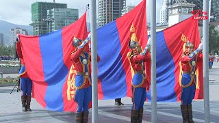 ШУУД | Төрийн далбааны өдөрт зориулсан Цэргийн хүндэтгэлийн ёслолын жагсаал