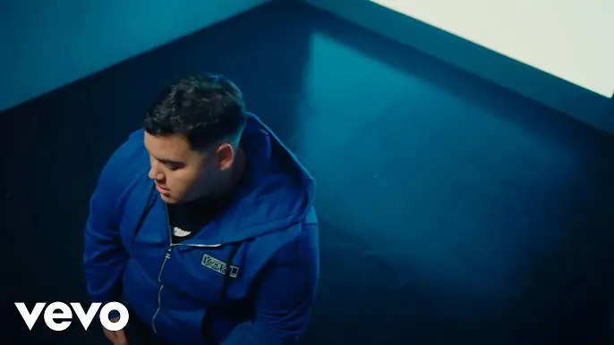 FloyyMenor - Apaga el Cel (Video Official)