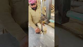 Making leg 🦵 #woodcutting #wood #cuttingmachine #wooddesigner #woodworkingtools #woodworkingmachine