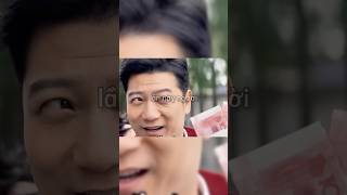 Chàng trai học lái xe qua sách và lúc thực hành