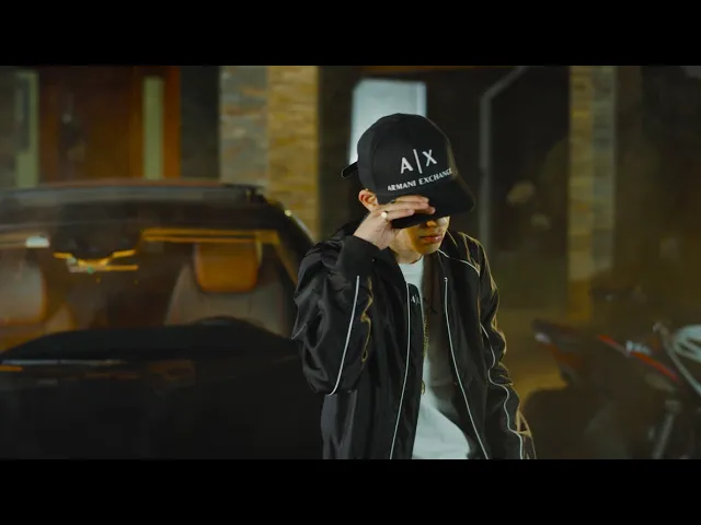 Cris MJ - Una Noche En Medellín (Video Oficial)