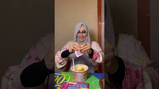 اكلت الاكل كوري بلون واحد بس!pink