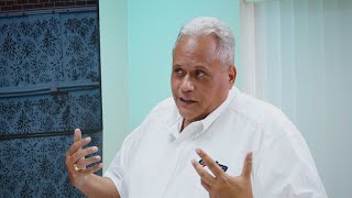 3or ku Gino huntu ku Junny Ignacio (Managing Director di Curaçao Airport Holding)