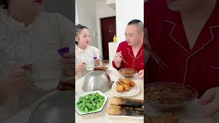 재밌는 커플 음식 장난