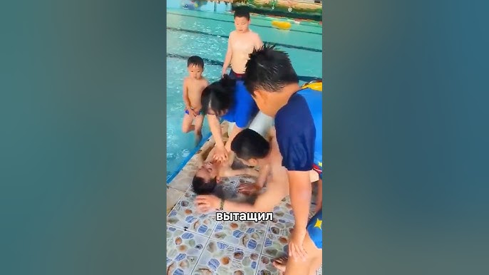 Реанимация на глазах у всех! 😱 Успеют ли спасти?