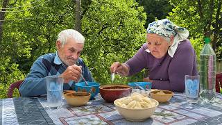 노인의 인생과 아픈 이웃의 산속 삶 – 인간애를 일깨우는 감동적인 이야기