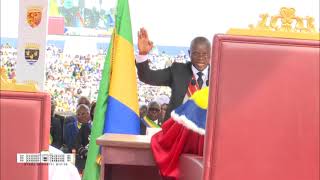 Umukuru w'igihugu n'umutambukanyi wiwe bitavye ibirori vyo kwimika Umukuru w’igihugu Oligui NGUEMA