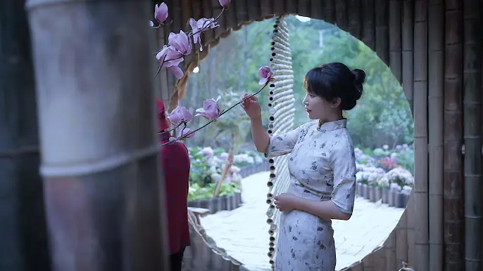 拿柴房造了一个森林衣帽间~I turned the Woodshed into a Forest-Themed Closet.丨Liziqi Channel