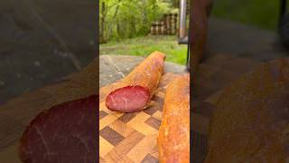 Настоящее вяленое мясо должно стоять