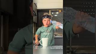 try to not laugh with this guy 😂🤣