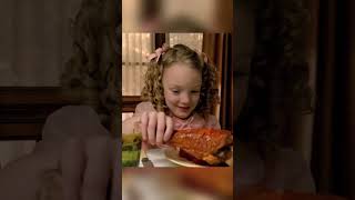 "La Niña con Zapatos de Hierro y el Castillo de los Superpoderes"#shorts