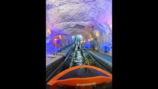 Challenging the Ice Mountain Roller Coaster in Zhuhai Chimelong: It didn't look so scary when stand