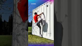هل فعلاً يمكن تسلق الجدران؟ 🧗‍♂️🧲😱 #تجربة #مسلي #غريبة #shorts #fyp #diy #diyproject #diycraft #reel