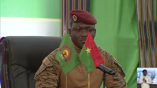 교육 우수성 2025: 파소 대통령, 교육 시스템 전면 개편 필요성 강조