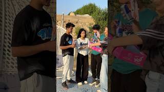 بنت تكسر بخاطر صحبتها