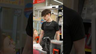 ❗️Мальчик спас продавщицу 🥺 Как бы вы поступили? #pov #story