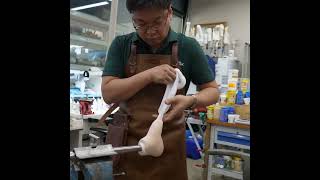 You Won't Believe This Fake Leg Looks So Real