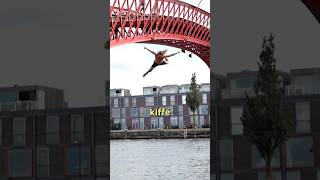 Je me balance du haut d’un pont 🤩