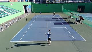 Пенсионеры проучили молодого. Кто же выиграл?