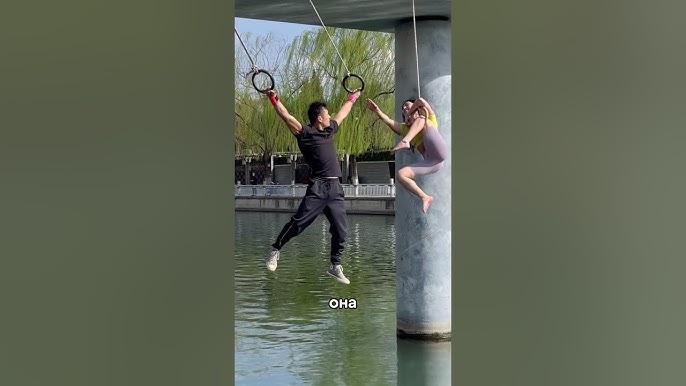 Дотянется или сорвётся?😱 Критический момент!