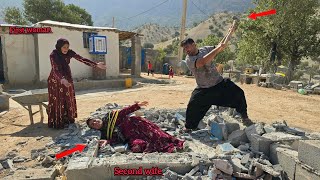 The second consort is looking for a way to destroy first consort and separate her from her husband.