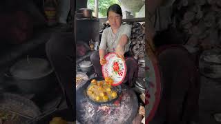 老公在外面干活辛苦了,给他做好吃的,嘎嘎好吃