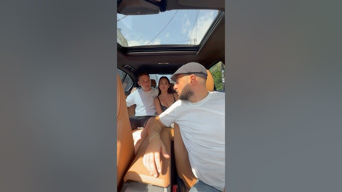 ￼Спалился жене с любовницей 😅 #юмор #pov #сочи #прикол