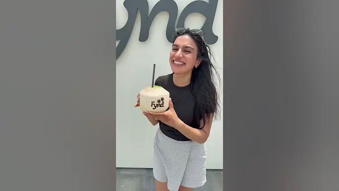 Matcha in a Coconut in Abu Dhabi @VisitAbuDhabiChannel #hindi #travel #InAbuDhabi