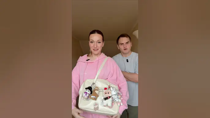 PŘÍTELKYNĚ VÁM CHCE UKÁZAT SVOJE KLÍČENKY NA KABELCE!😡 #kubaadanca #challenge #vztahy